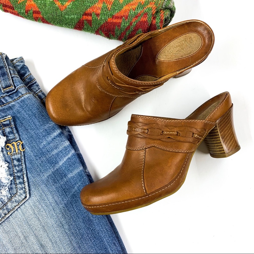 clarks mens leather mules